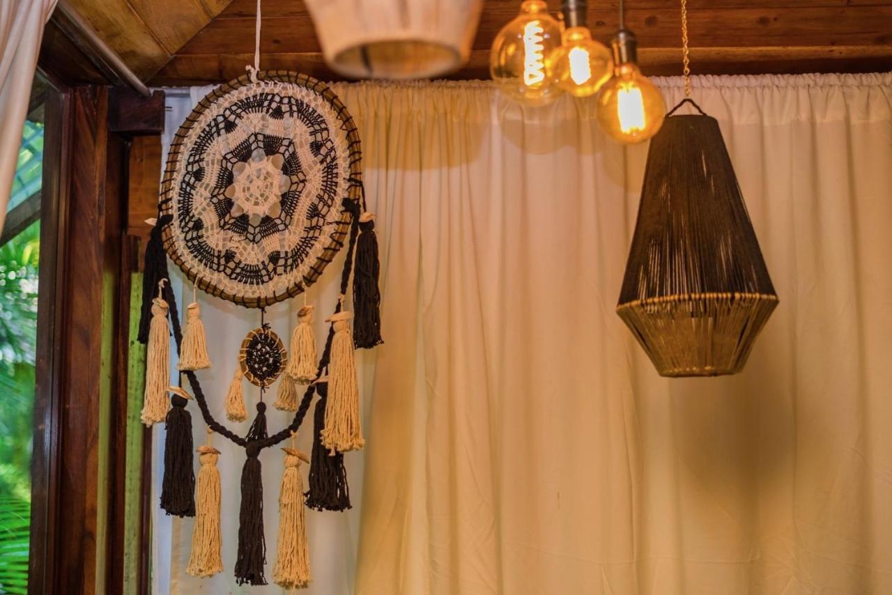 Ocho Artisan Bungalows (Adults Only) Tamarindo Exterior foto