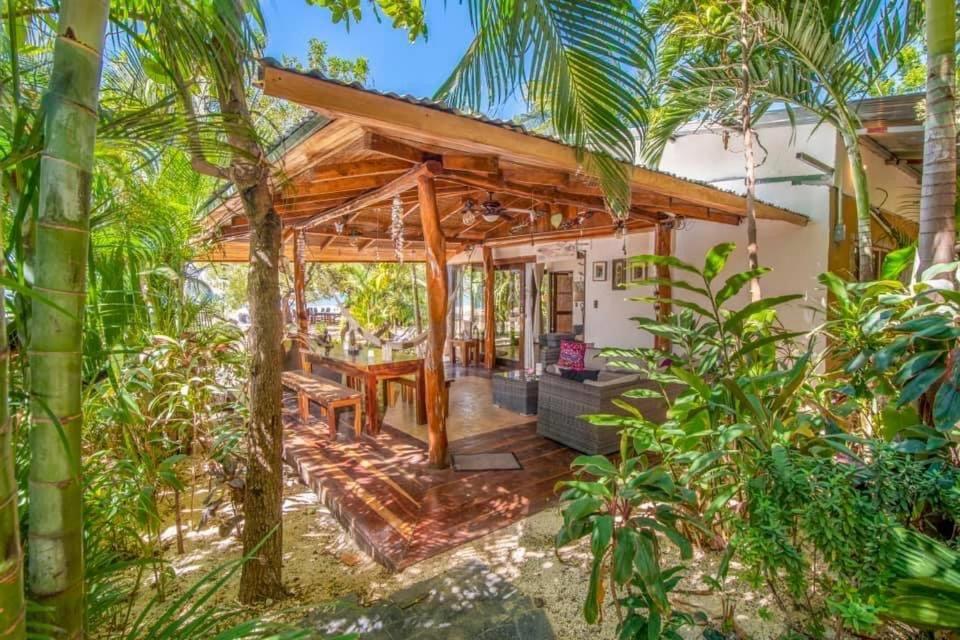 Ocho Artisan Bungalows (Adults Only) Tamarindo Exterior foto